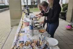 Waffelbackaktion 03.12.2025 vor dem Rathaus Attendorn