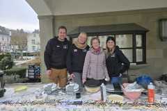 Waffelbackaktion 03.12.2025 vor dem Rathaus Attendorn