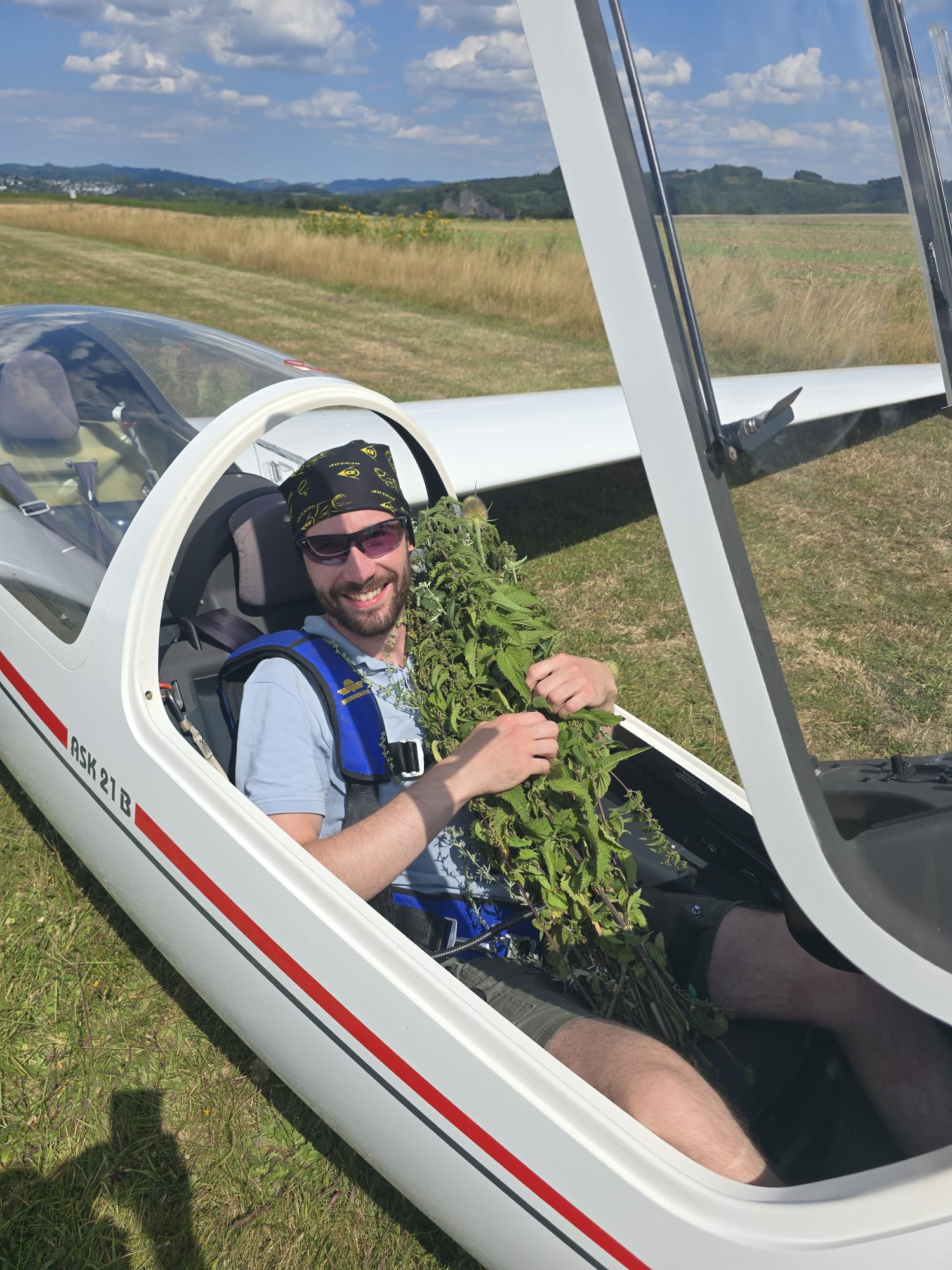 Du betrachtest gerade Erfolgreiche A-Prüfung im Segelflug – Herzlichen Glückwunsch, Jan!